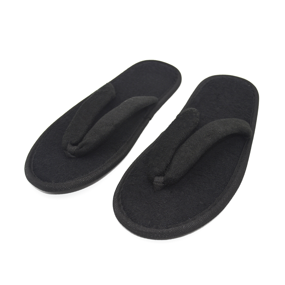 black flip flops (5).png